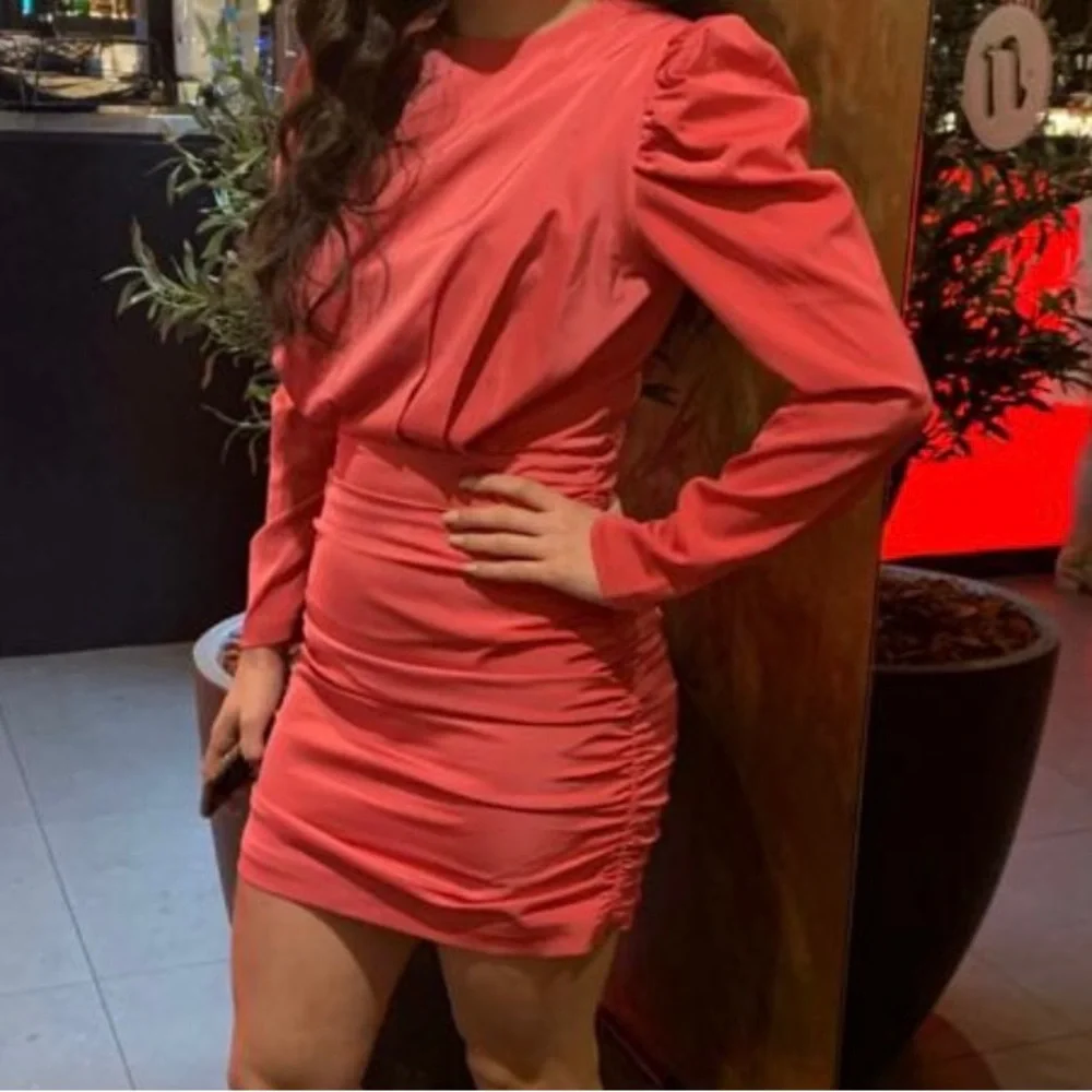 Elle Zeitoune. Worn two times to an event. - Picture 2 of 3